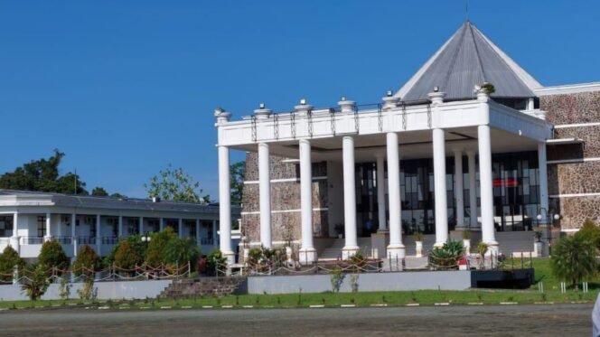 
Gedung Kantor Pusat Pemerintahan Kabupaten Mimika.Foto: Sasagupapua.com