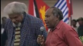 Thom Beanal Bersama Theys Hiyo EluayFoto: Istimewa