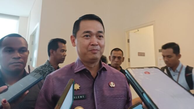 
Pj Bupati Kabupaten Mimika, Valentinus Sudarjanto Sumito.(Foto : Sasagupapua.com)