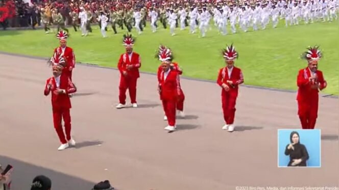 
Grup musik M.A.C saat tampil di istana negara.Foto: Capture YouTube Sekretariat Presiden