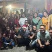 Momen para alumni SMP YPPK St. Bernardus Timika berfoto bersama usai ibadah natal bersama.Foto: Istimewa