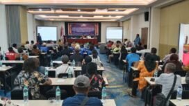 Suasana konsolidasi KPU  bersama kepala kelurahan dan RT yang ada di Mimika Baru.Foto: Istimewa