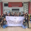 Jurnalis Perempuan Mimika berfoto bersama usai melakukan kunjungan kasih ke Lapas Kelas II B. Foto: istimewa