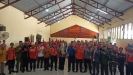 Foto bersama dalam kegiatan Diklat Pemadam Kebakaran Setkom Mitra Polri Kabupaten Mimika. (Foto:Sasagupapua)