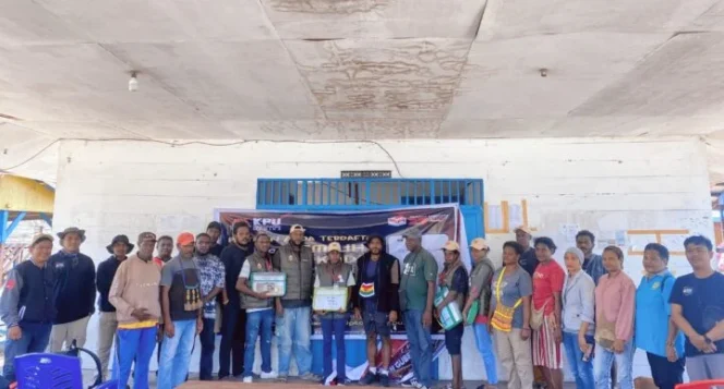 
Parade Foto KPU Kabupaten Mimika Monitoring Coklit ke Pesisir