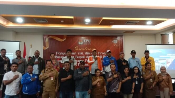 
Parade Foto KPU Mimika Hadirkan Bappeda Beri Sosialisasi Terkait RPJPD ke Parpol