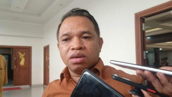 
Koordinator Divisi Hukum KPU Mimika, Hironimus Kia Ruma. (Foto: Sasagupapua.com)