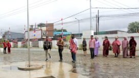 Suasana Upacara HUT Ke-79 RI Yang Dilaksanakan di Kantor KPU Kabupaten Mimika.Foto: Humas JMSI