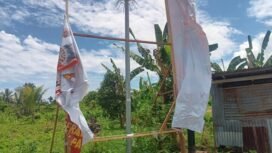 Baliho JWW-AYO yang dirusaki oleh OTK. (Foto: Istimewa)