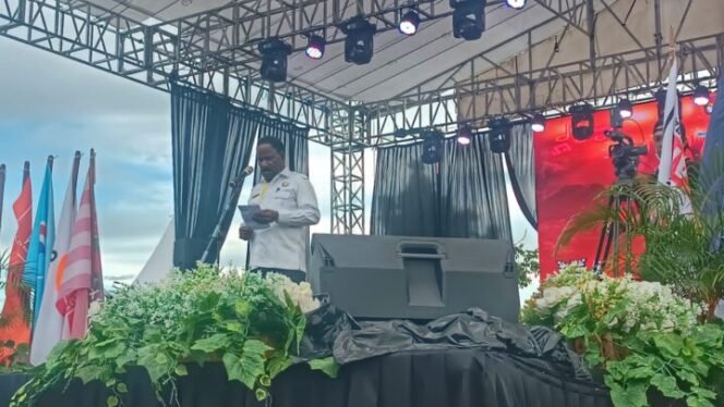 
Asisten II Bidang Bidang Perekonomian dan Pembangunan Sekretariat Daerah Mimika, Willem Naa. (Foto: Edwin Rumanasen)