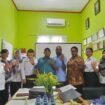 Foto bersama dalam rapat pembentukan KSO stunting di Puskesmas Karang Senang. (Foto:  sasagupapua.com)