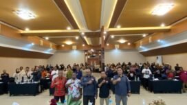 Foto bersama dalam kegiatan bimtek yang dilaksanakan oleh Bawaslu Mimika. (Foto: Humas JMSI Mimika)