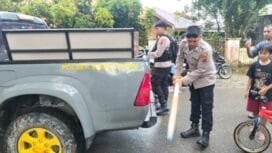 Tampak Personel Polsek Mimika Baru Saat Mengamankan Meriam Spritus
