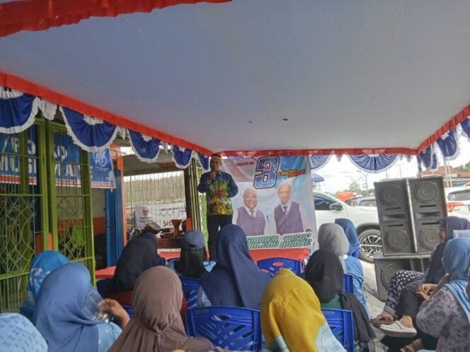 Calon Wakil Bupati Kabupaten Mimika, Yusuf Rombe saat menyampaikan sambutan. (Foto: Ssaagupapua.com)