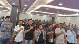 Foto bersama dalam kegiatan kapasitas badan adhoc. (Foto: Sasagupapua.com)