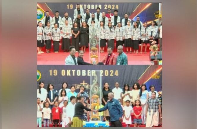 
PAM GKI Marten Luther (atas) dan PAR GKI Betlehem Kuala Kencana (bawah). 