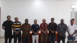 Foto bersama usai melaksanakan jumpa pers persiapan debat kandidat. (Foto: Humas JMSI)