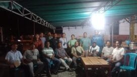 Foto bersama Ketua Ikatan Kerukunan Flobamora (IKF) Kabupaten Mimika, Marthen LL Moru, Pengurus IKF, Ketua Pemuda IKF, dan Ketua - Ketua Sektor, Selasa (5/11/2024). 