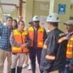 Komisioner KPU Mimika saat melakukan koordinasi dengan pihak PT.Freeport Indonesia di wilayah Highland. 