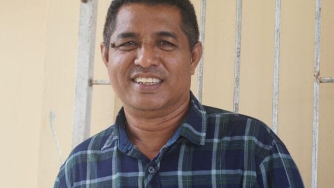 
Komisioner KPU Mimika Divisi Teknis, Fransiskus Xaverius Ama Bebe Bahy. (Foto: Edwin Rumanasen)