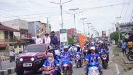 AIYE saat momen konvoi bersama masyarakat Mimika.