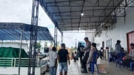 Terlihat aparat keamanan sementara berjaga di lokasi pleno PPD. (Foto: Humas JMSI)