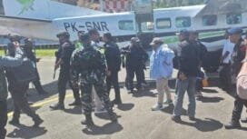 Rombongan saat berada di Bandara menuju ke Paniai 