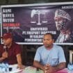 Koordinator Karyawan Mogok Kerja (Moker) PT Freeport Indonesia dan Privatisasi dan Kontraktor, Billy Laly dalam jumpa pers yang dilaksanakan di Timika, Sabtu (8/2/2024). Foto:Istimewa
