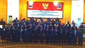 Foto bersama seluruh Anggota DPRD Kabupaten Mimika Periode 2024-2029. (Foto:Edwin Rumanasen)