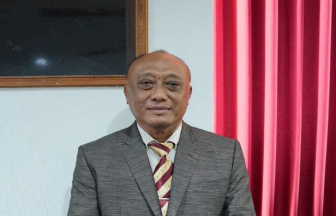
Plt Kepala Dinas Tenaga Kerja, Koperasi, Usaha Kecil dan Menengah Provinsi Papua, Robert Eddy Purwoko. (Foto: papua.go.id)