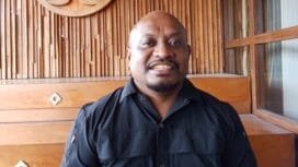 Ketua Panitia Pelantikan dan Sertijab Bupati dan Wakil Bupati Mimika, Ronny Maryen. (Foto: Kristin Rejang)