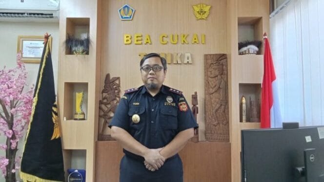 
Kepala Kantor Pengawasan dan Pelayanan Bea dan Cukai Tipe Madya Pabean C Timika, Yudi Amirullah. (Foto: Kristin Rejang/Sasagupapua.com)