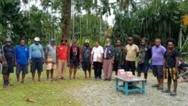 Proses Penyelesaian Denda Adat dari pihak pelaku. (Foto: Istimewa)