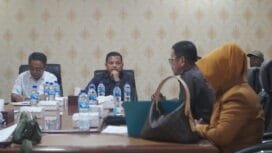 Suasana Rapat Komisi III DPRK Mimika. (Foto: Kristin Rejang) 