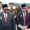 Gubernur dan Wakil Gubernur Papua Tengah, Meki Nawipa dan Deinas Geley. (Foto: Humas Pemprov Papua Tengah)