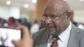 Anggota Dewan Gereja Papua (DGP),Pdt.Dorman Wandikbo, (Foto: Kristin Rejang/Sasagupapua.com)