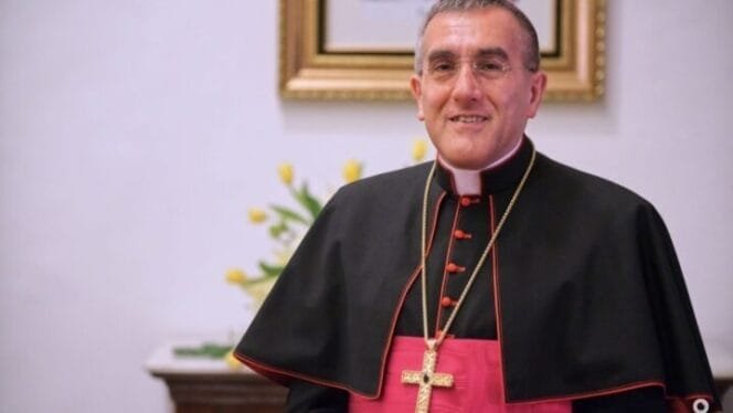 
Duta Vatikan untuk Indonesia atau Nunsius Apostolik, Mgr.Piero Pioppo. (Foto: nunciatureindonesia.org)