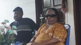 Istri Mendiang Tom Beanal, Bertha Kum.