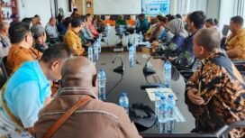 Suasana rapat membahas soal Mall Pelayanan Publik. (Foto: Nelson Napitupulu)