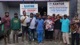 Anggota Forum Pemilik Hak Sulung (FPHS) Tsingwarop, Lembaga Masyarakat Adat (LMA) Tsingwarop, (Foto: Ist)