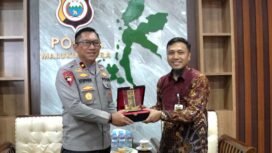 Executive General Manager (EGM) Pertamina Patra Niaga Regional Papua Maluku, Isfahani bersama Wakapolda Maluku Utara, Brigjen Pol. Stephen M. Napiun. (Foto: Ist)