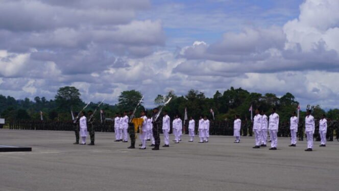 
Suasana Paskibra tingkat Provinsi Papua Tengah saat melaksanakan latihan. (Foto: Edwin Rumanasen)  