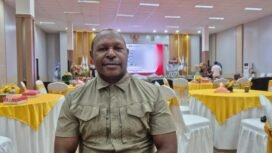 Kepala Bagian Humas dan Protokol, B. Kelly Kabak, S.H saat diwawancarai usai kegiatan SindoNews Sharring Session, Jumat, (29/8/2025). Foto: Tim sasagupapua.com.