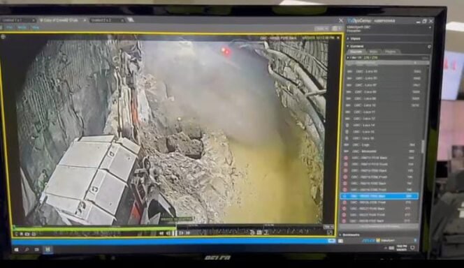 
Kamera CCTV RockBreaker yang berada di Grizzly Middle yang merekam momen luncuran wetmuck. Foto: Istimewa