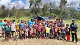 Tim saat melakukan pendataan di Puncak. (Foto: Istimewa)