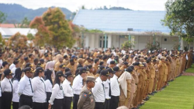 
Apel Pagi lingkup pemerintahan Kabupaten Nabire (01/9/2025). Foto: Edwin Rumanasen 