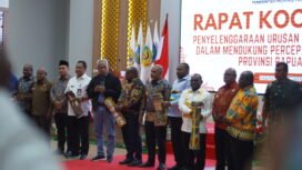 Suasana pembukaan Rapat Koordinasi Penyelenggaraan Urusan Pemerintahan Umum dalam Mendukung Percepatan Pembangunan Provinsi Papua Tengah, Kamis (30/10/2025). Foto: Kristin Rejang/Sasagupapua.com