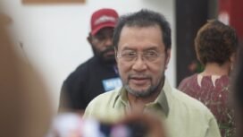 Wakil Dewan Perwakilan Rakyat Republik Indonesia (DPD-RI) Papua Tengah, Yoris Raweyai. (Foto: Kristin Rejang)