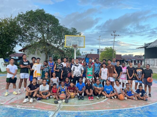 
Perbasi Mimika berfoto bersama usai latihan. Foto: Istimewa