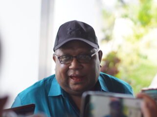 Wakil Ketua IV DPRP Papua Tengah, John Gobai. (Foto: Kristin Rejang/Sasagupapua.com)